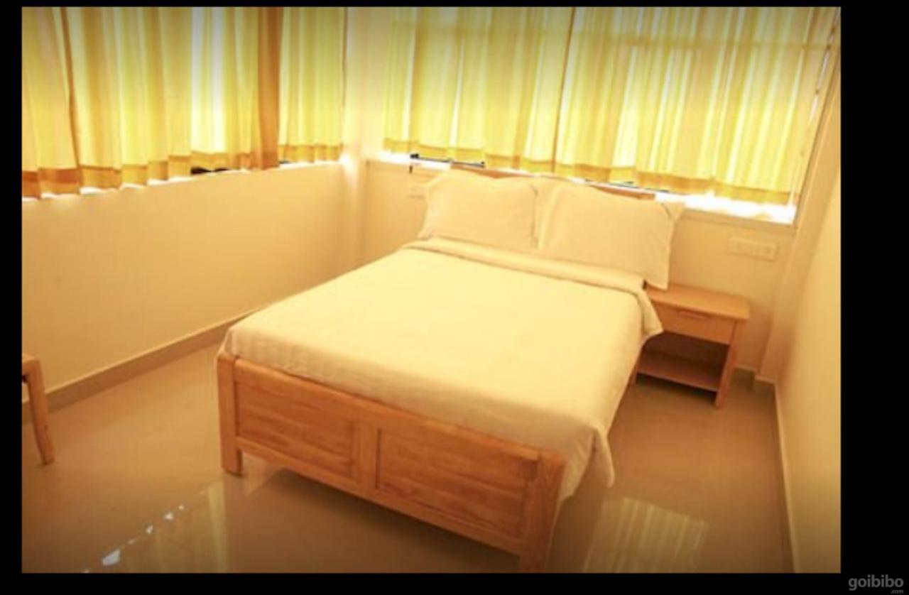 Hotel Tri-Star Residency Kochi Exterior photo